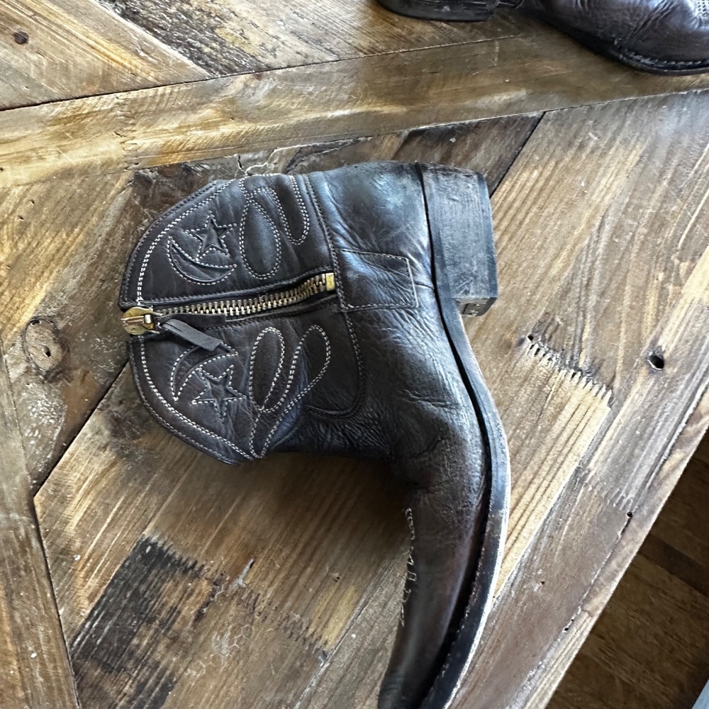 Vintage embroidered Golden Goose boots EU38 - Picture 2 of 9